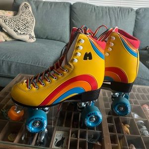 Moxi Skates - Rainbow Riders in Sunshine Yellow